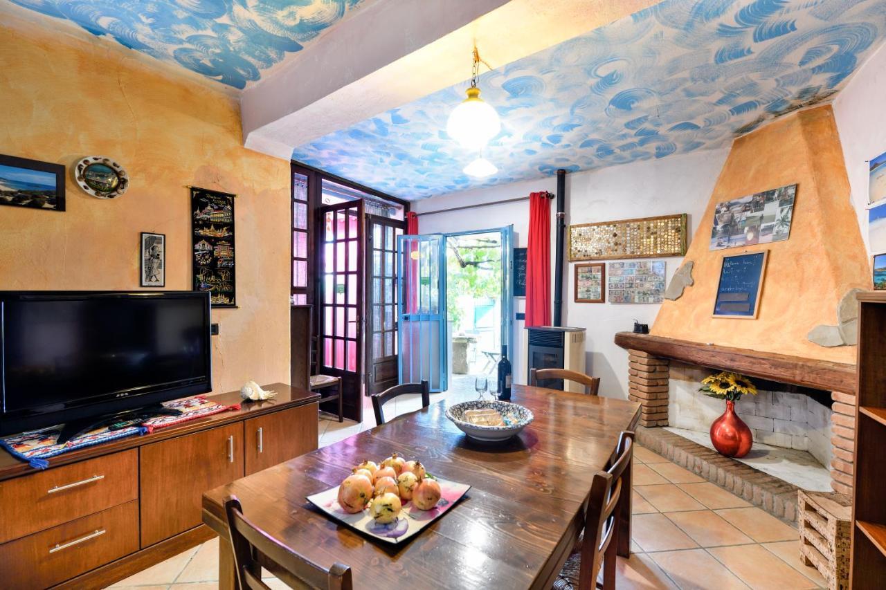 Vila Andrebyke Gergei Exteriér fotografie