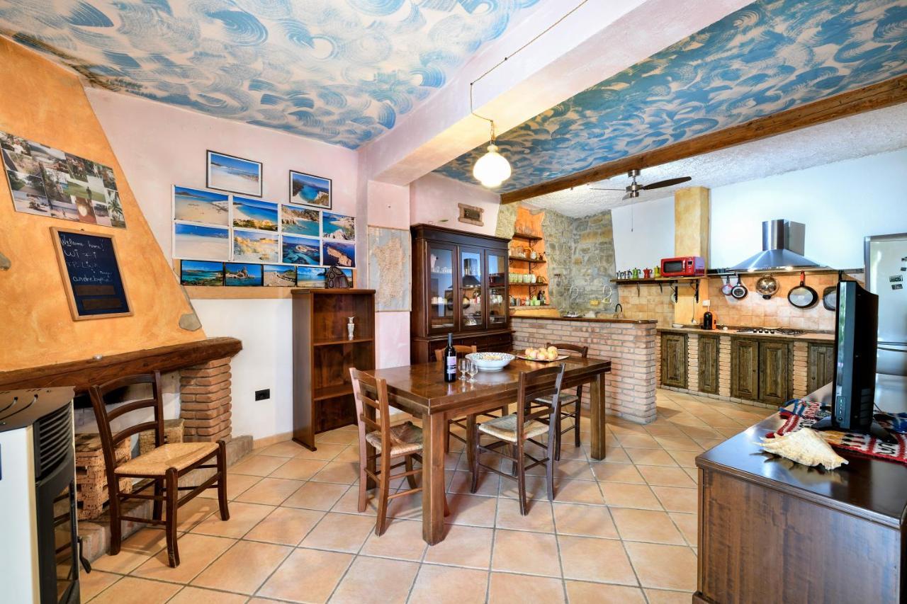 Vila Andrebyke Gergei Exteriér fotografie
